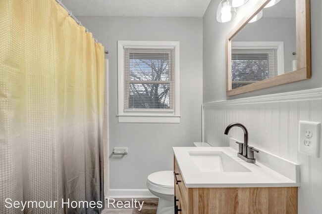 Building Photo - 3 br, 1 bath House - 178 Best Avenue