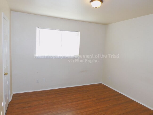 Building Photo - 4216 Parker St