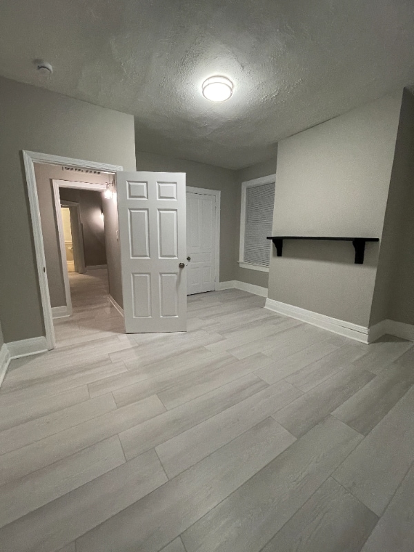 Building Photo - 170 Woolper Ave