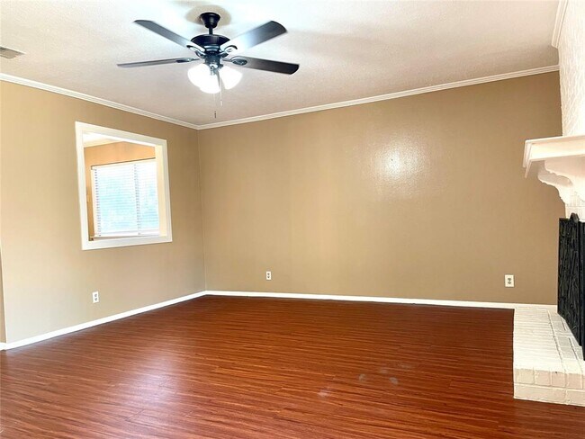 Building Photo - 11600 Fast Horse Dr