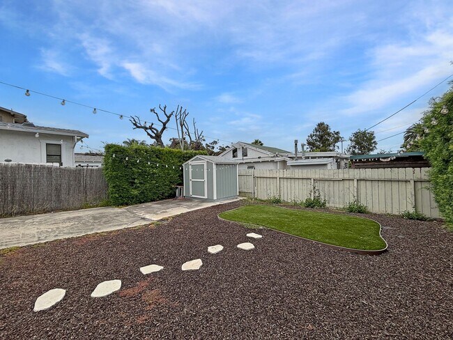 Building Photo - Stunning 3BD/1.5BA Home in North Park W/ W...