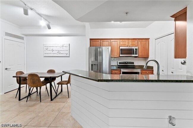 Building Photo - 12980 Positano Cir