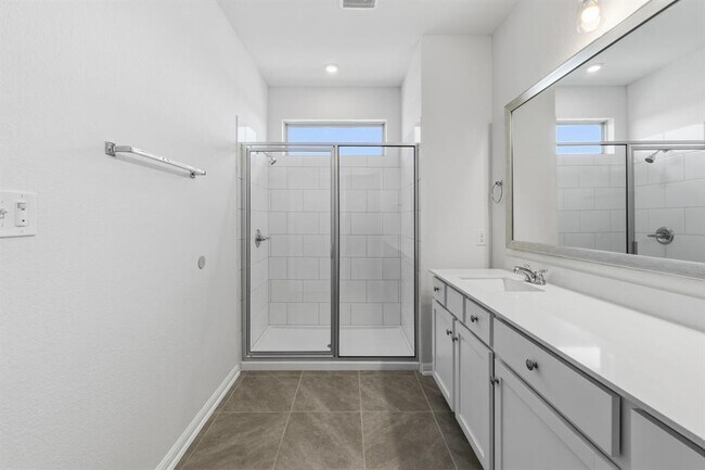 Building Photo - 2210 Cornfield Dr