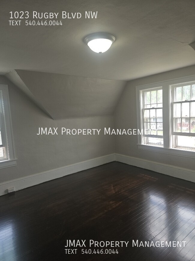Building Photo - 1023 Rugby Blvd NW