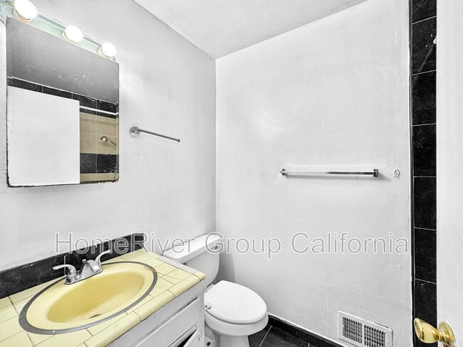 Building Photo - 100 Nedra Ct