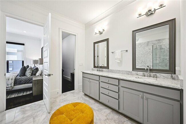Building Photo - 1108 Briar Cove Cir