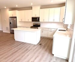 Building Photo - 1289 Fillmore St