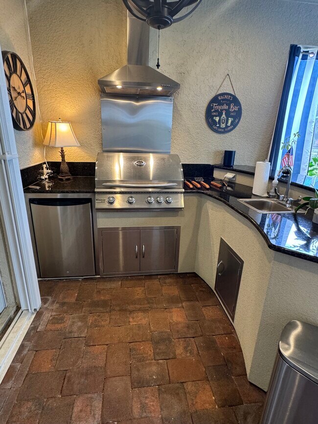 Building Photo - 2649 Casibari Ct