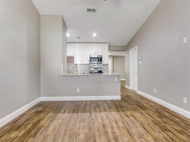 Building Photo - 1419 Willow Run Dr