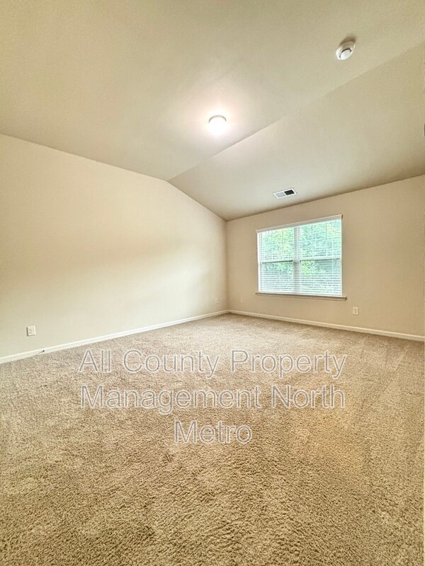 Building Photo - 421 Parkstone Dr