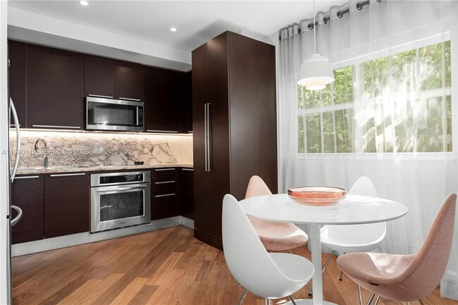 Building Photo - 927 Euclid Ave