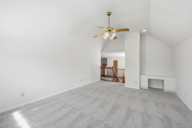 Building Photo - 4003 Bountiful Crest Ln