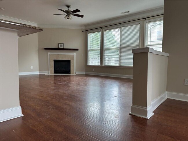 Building Photo - 3603 Old Towne Ln