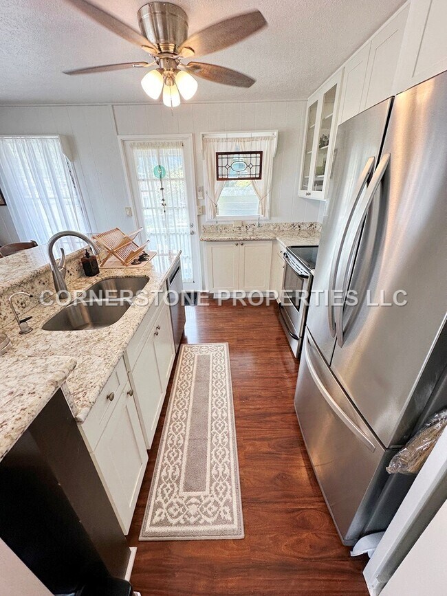 Building Photo - 1445 Mokuna Pl