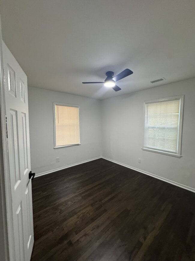 Building Photo - 2412 Forrest Park Rd SE