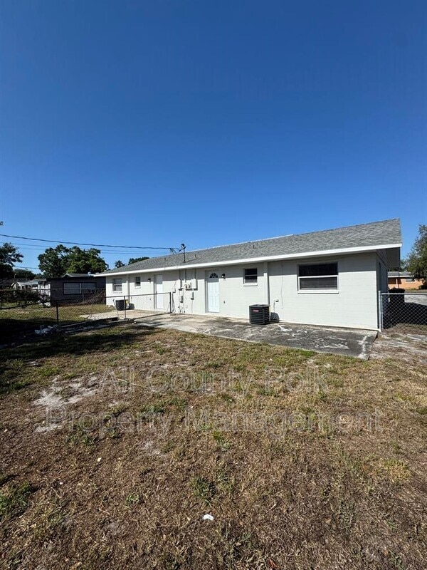 Building Photo - 420 Ellerbe Way