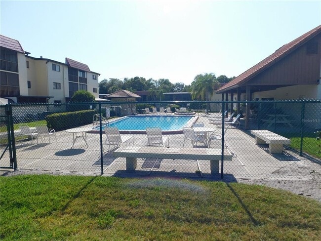 Building Photo - 2420 Winding Creek Blvd