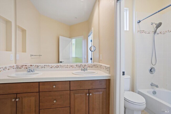 Building Photo - 1956 Cooper Dr