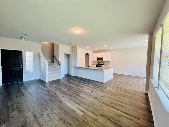 Building Photo - 8308 White Pine Dr