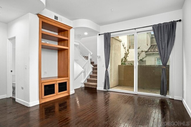 Building Photo - 644 Hatfield Dr
