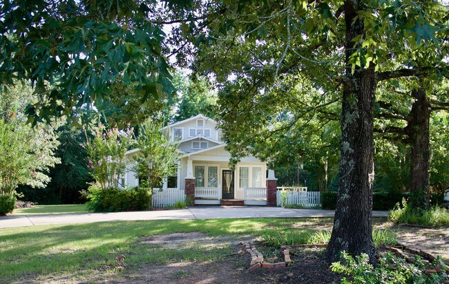 Building Photo - 1288 McCullin Rd