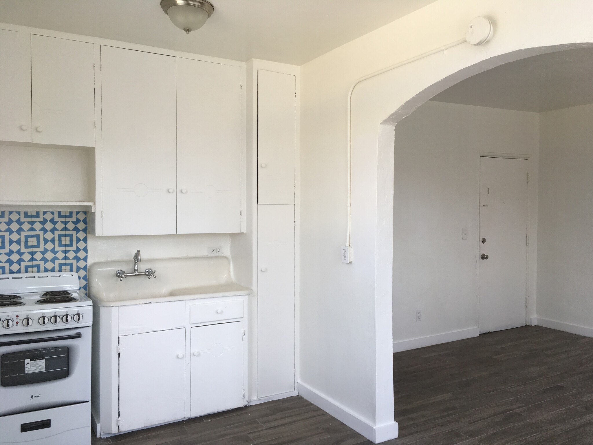 Kitchen/Living - 240 NW 8th Ave