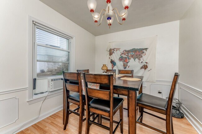 Building Photo - 759 Snider St