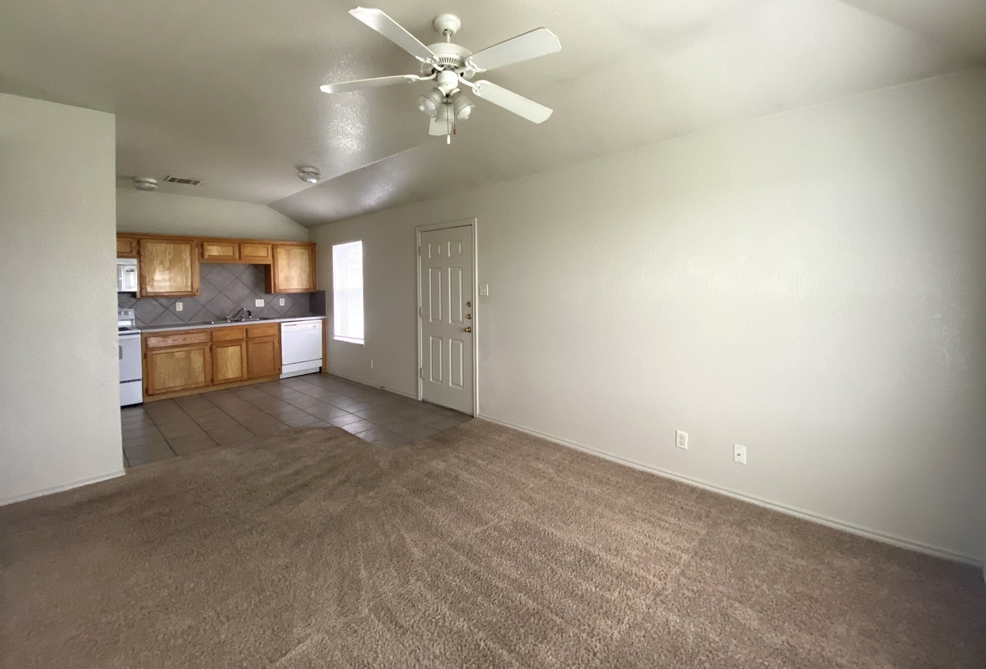 Building Photo - 3709 Littleleaf Dr