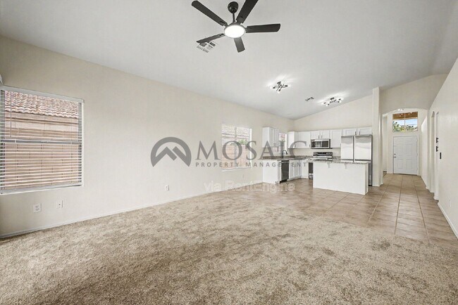 Building Photo - 1894 E Palomino Dr