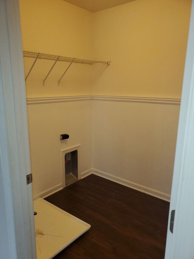 Building Photo - Culpepper Landing