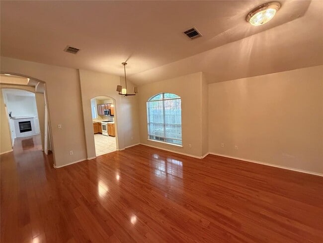 Building Photo - 10309 Broomflower Dr