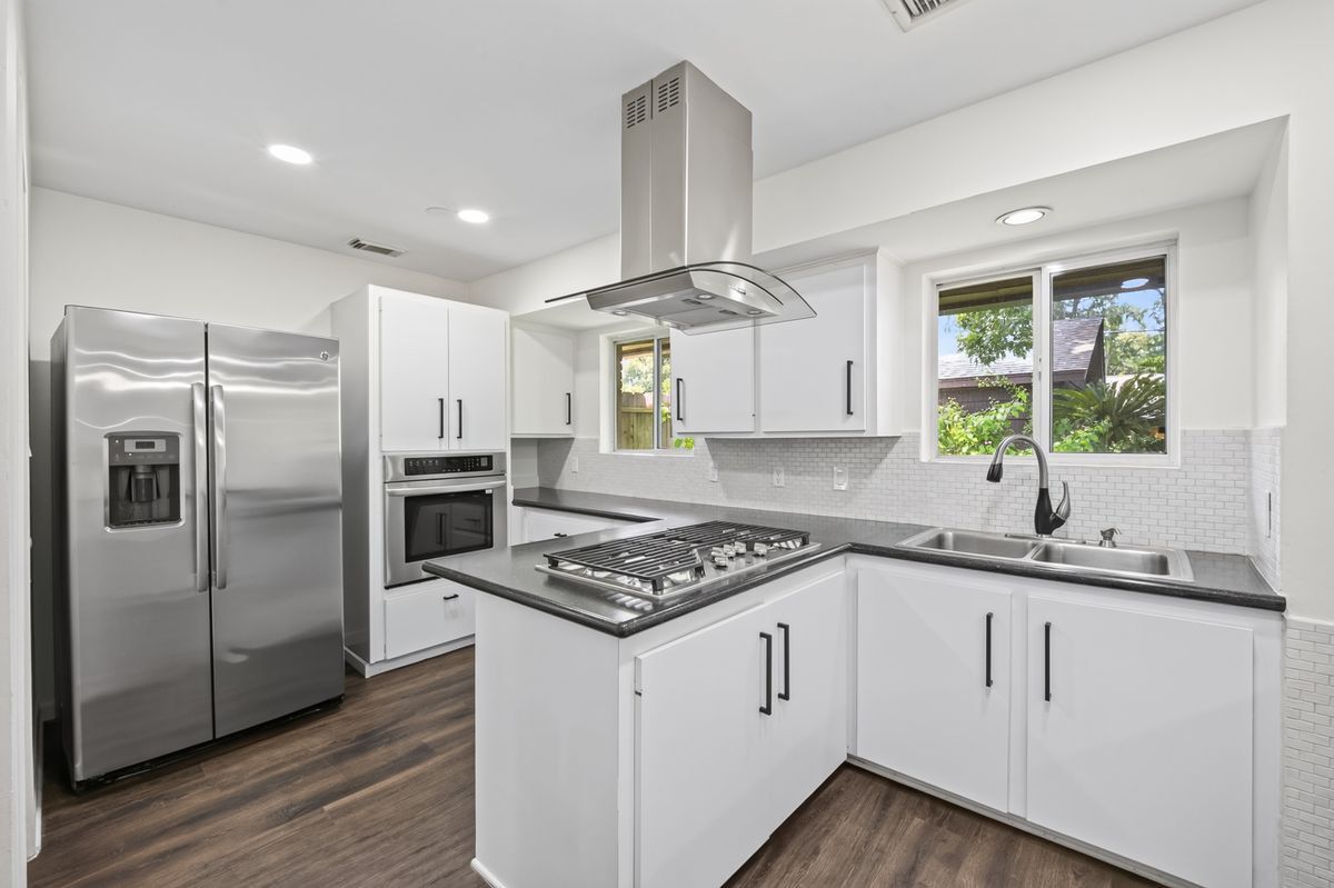 Building Photo - 5830 Yarwell Dr