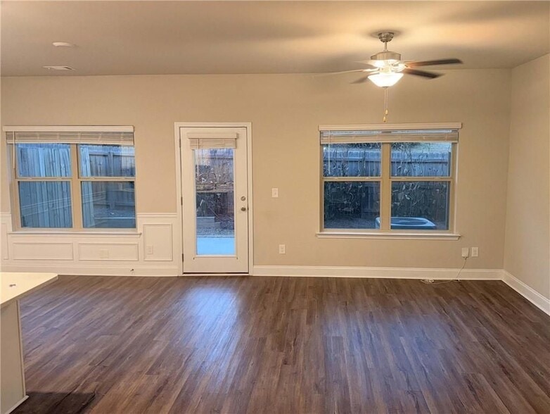 Building Photo - 480 Rockfern Ct