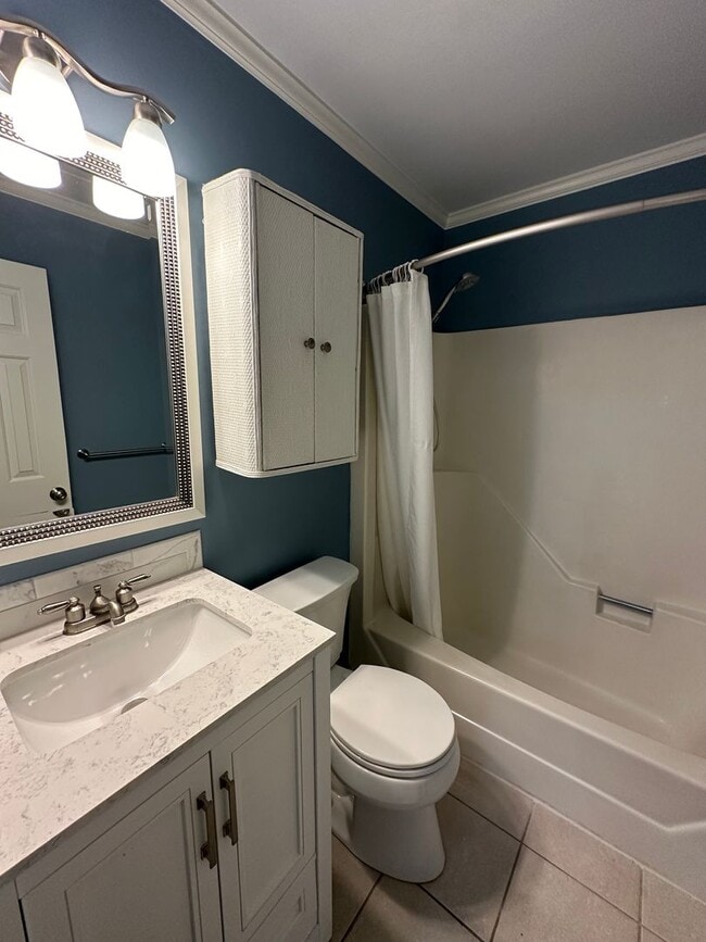 Building Photo - Peaceful Home in Pamlico Village