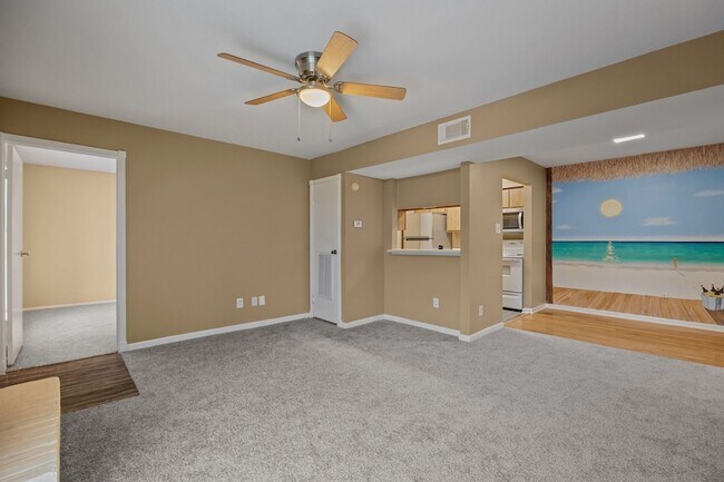 Building Photo - 18515 Egret Bay Blvd