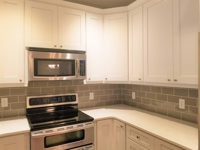 Building Photo - 229 Durham Park Way