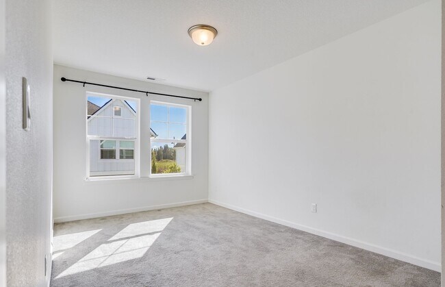 Building Photo - Beautiful 3 bed, 3 bath rental home in Reed's Crossing Neighborhood!