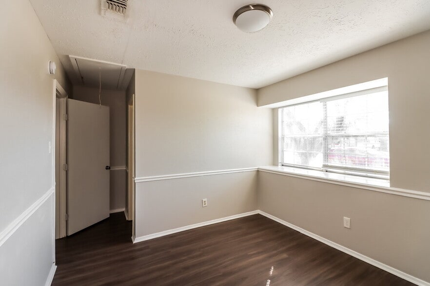 Building Photo - 13916 Bonnercrest Dr