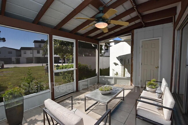 Building Photo - 2241 9th St SE