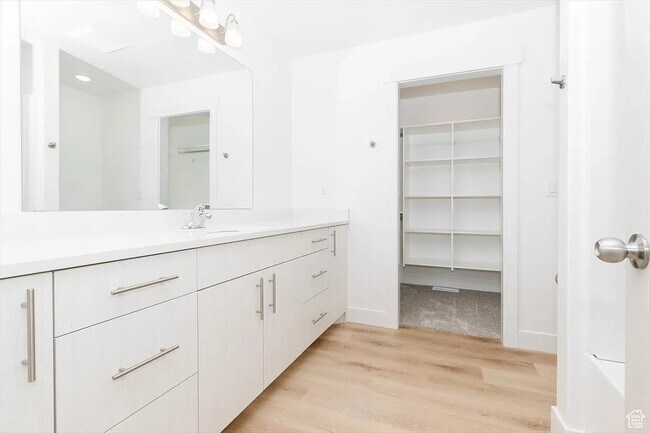 Building Photo - Springville TH 53