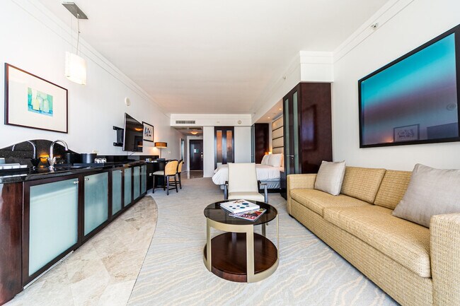 Building Photo - 4391 Collins Ave