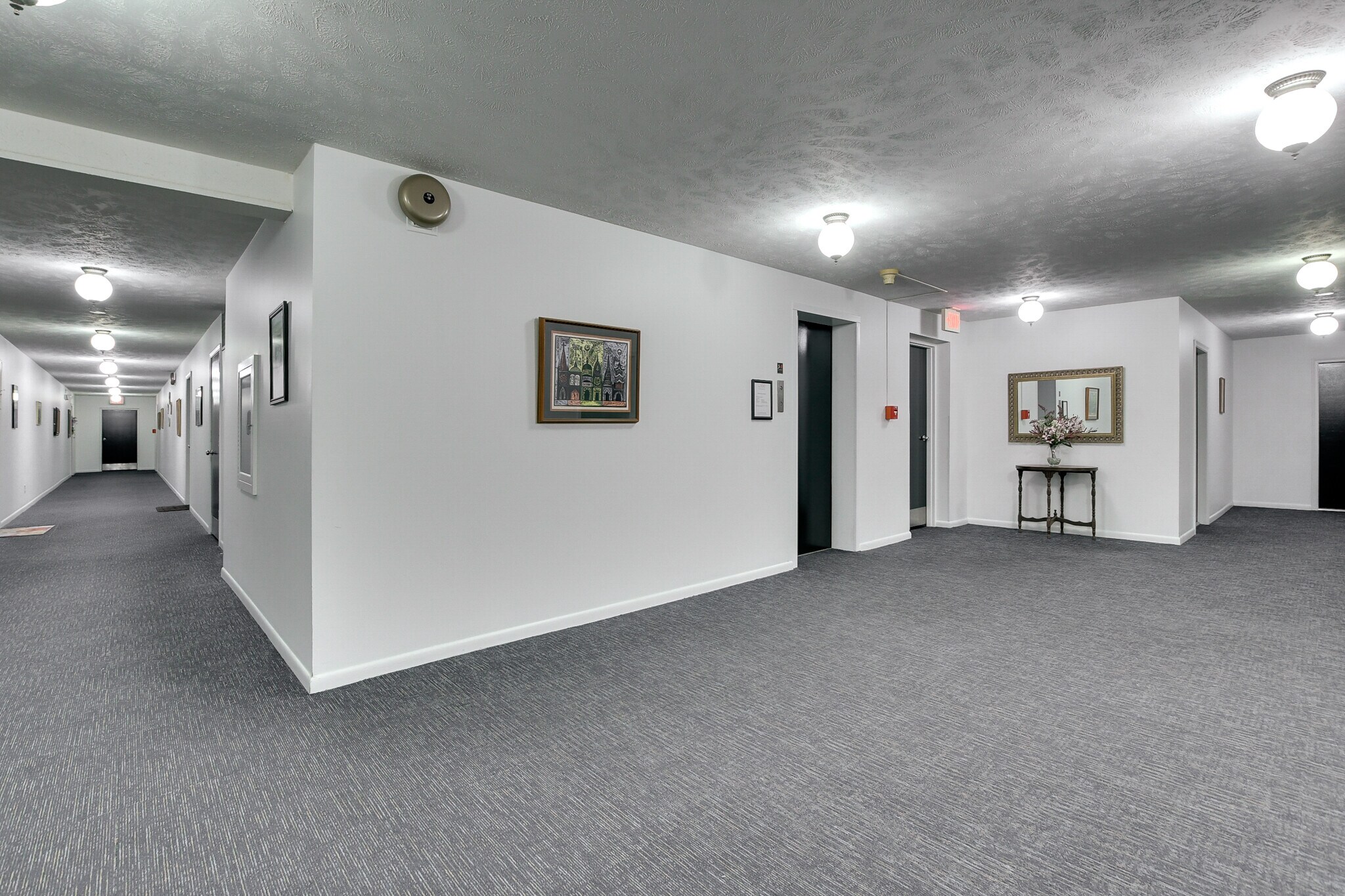 Building Photo - 500 S 37th St