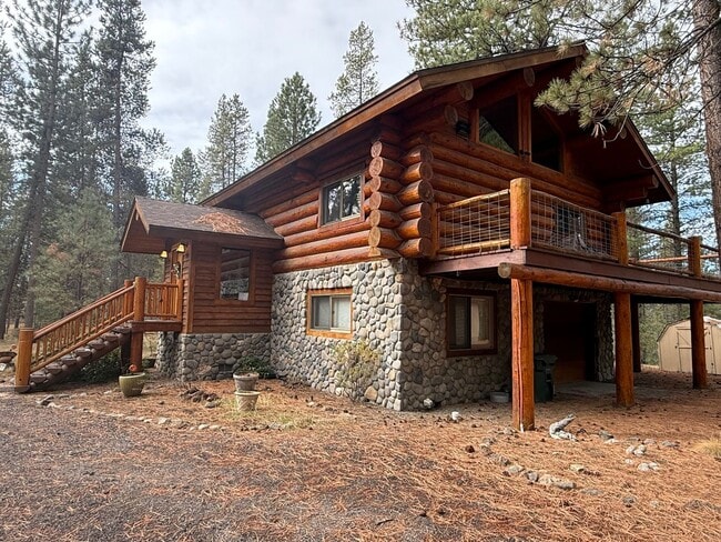 Building Photo - Seasonal  |  Available April