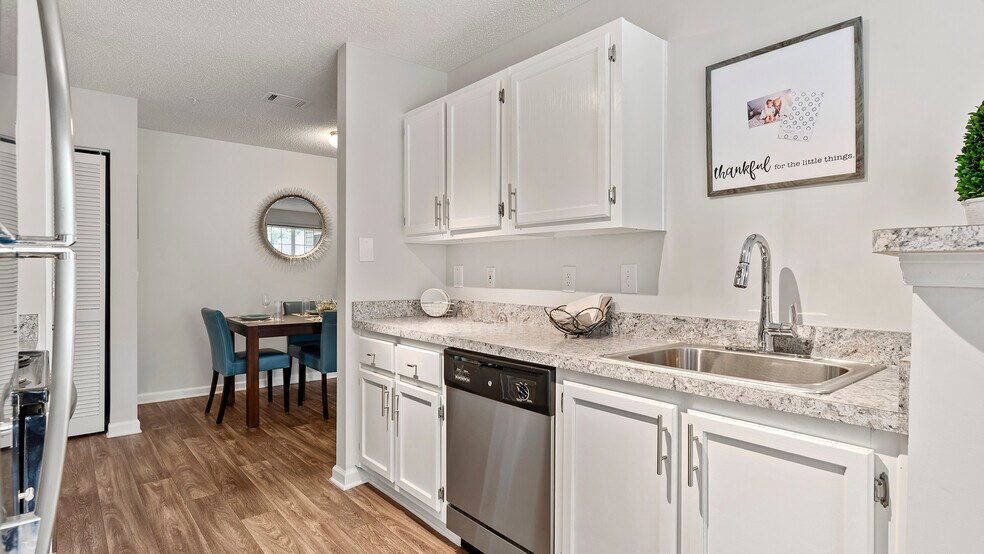 Building Photo - z-121625-Tramore Village