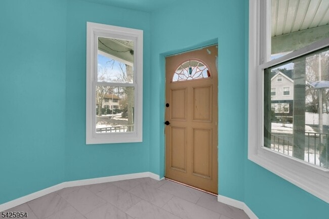 Building Photo - 123 Dodd St