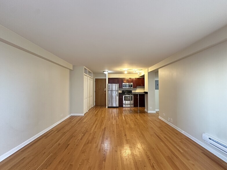 Building Photo - 4180 N Marine Dr