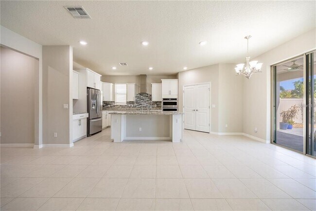 Building Photo - 2732 Matera Dr