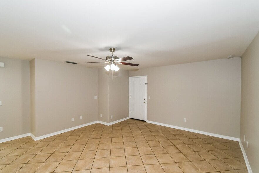 Building Photo - 8389 Argyle Corners Ct