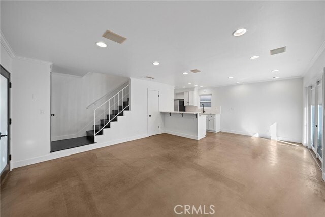 Building Photo - 435 Dahlia Ave