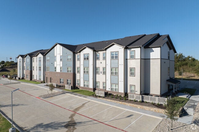 Exterior - Reserve at Decatur